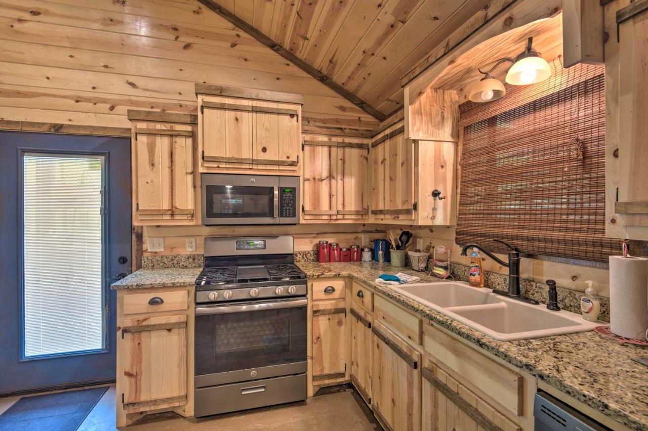 Cabin With Hot Tub - Near Broken Bow Lake And Hiking! المظهر الخارجي الصورة