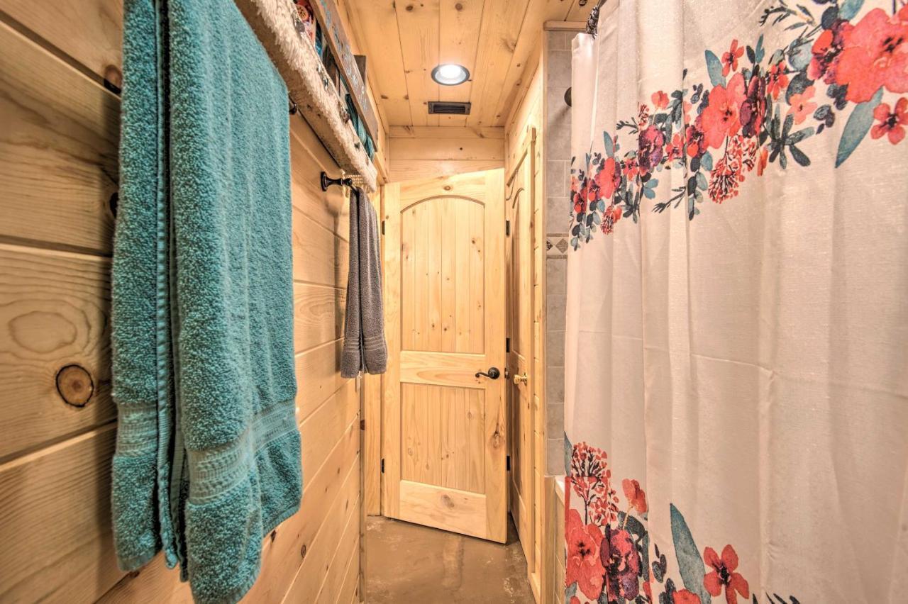 Cabin With Hot Tub - Near Broken Bow Lake And Hiking! المظهر الخارجي الصورة